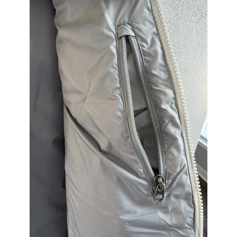 North Face Vest Womens Small White 550 Down Puffer Insulated Quilted Winter - Picture 7 of 9